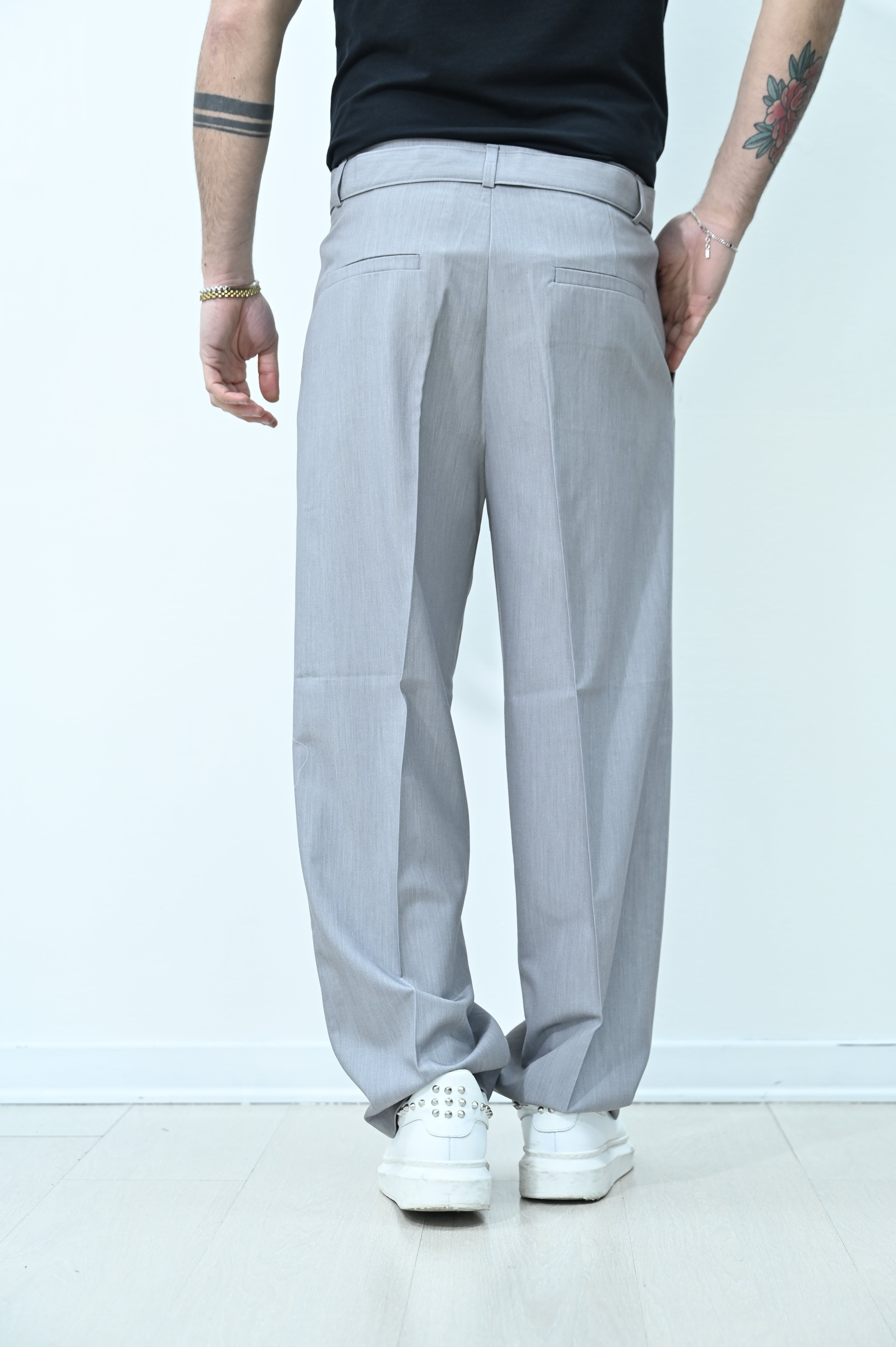 Pantalone loose grigio