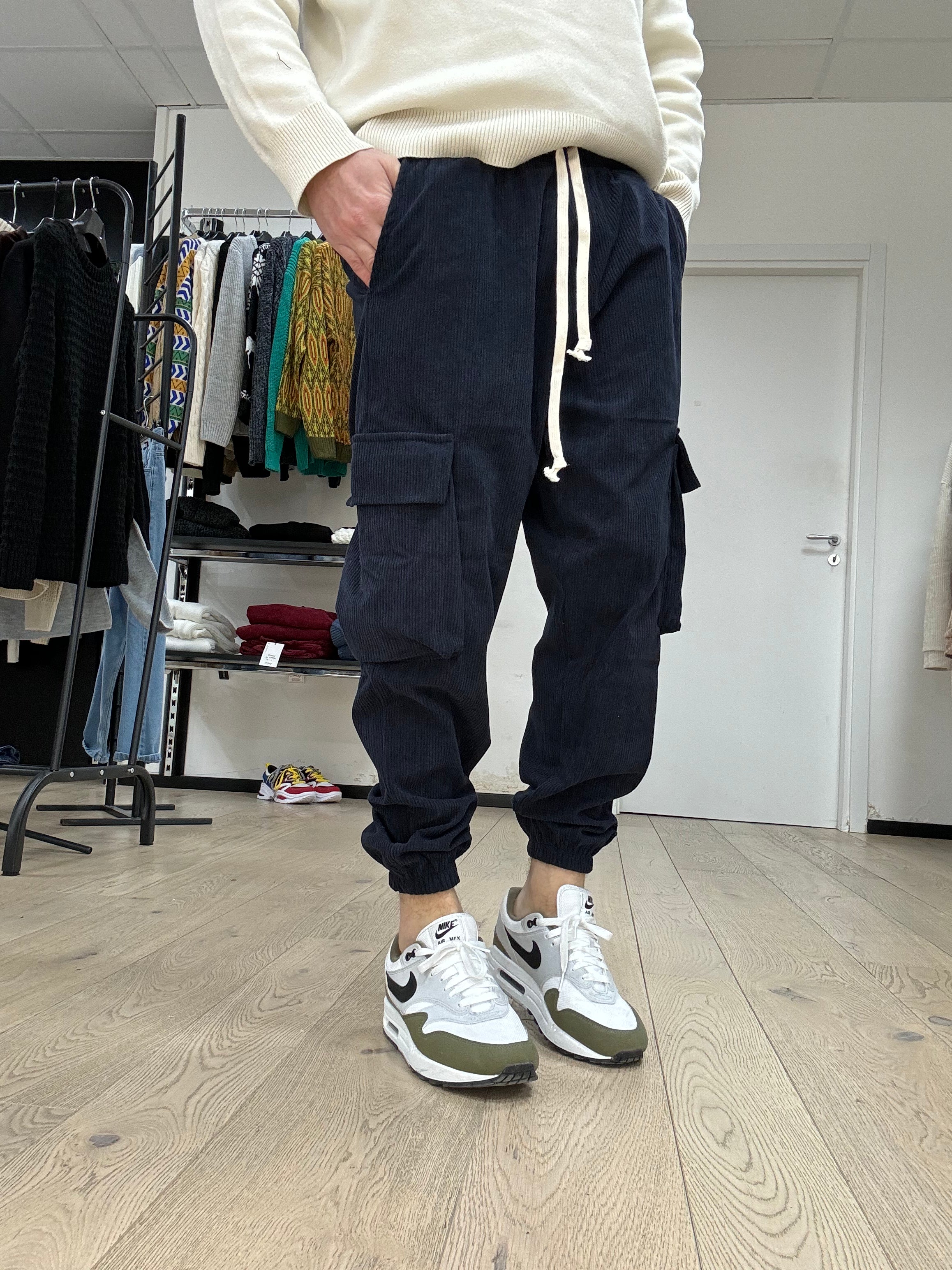 Cargo blu notte velluto con polsino