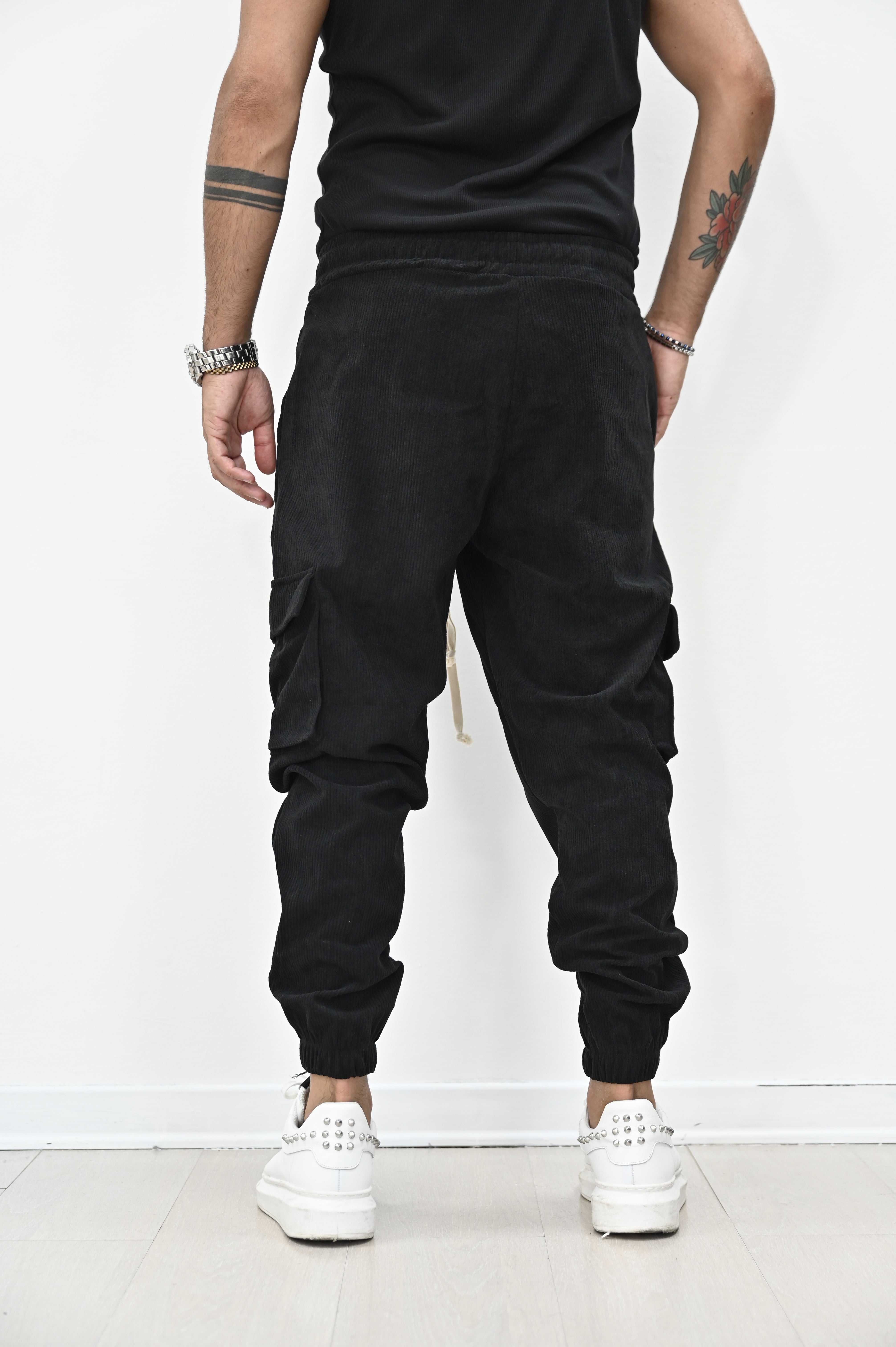 Cargoo in velluto nero