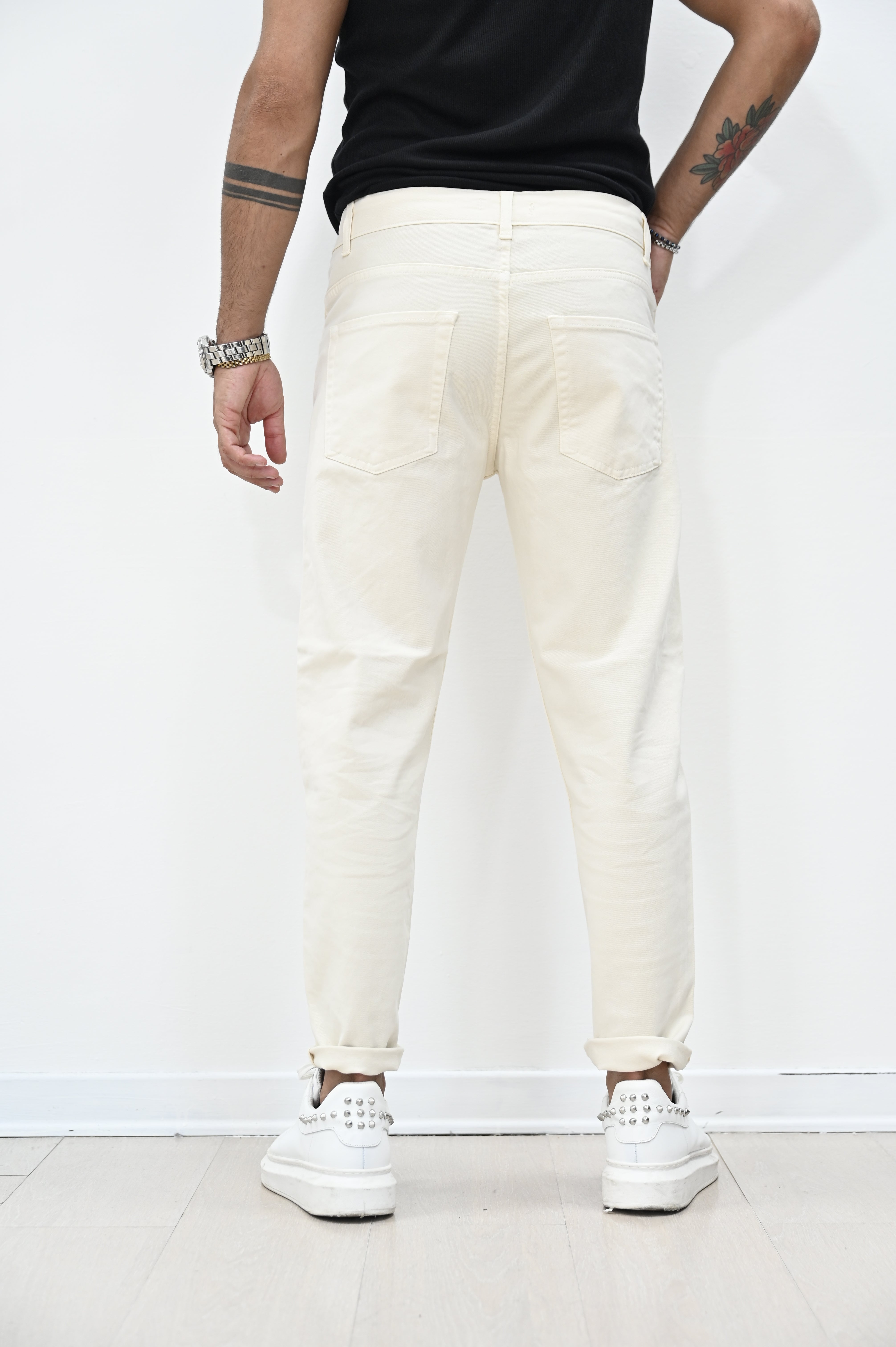 Jeans carrot fit crema