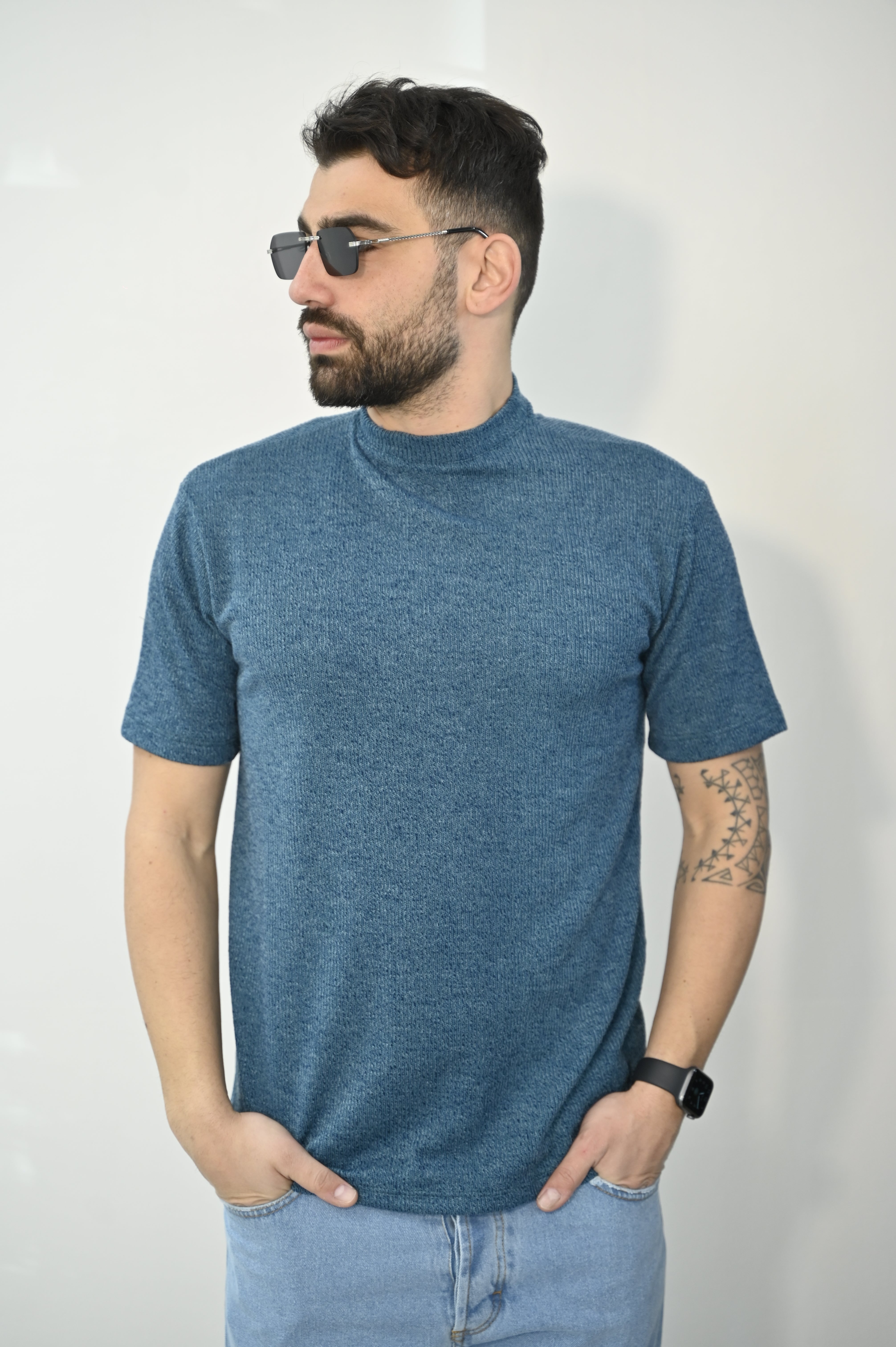 T-shirt in filo lavorata petrolio