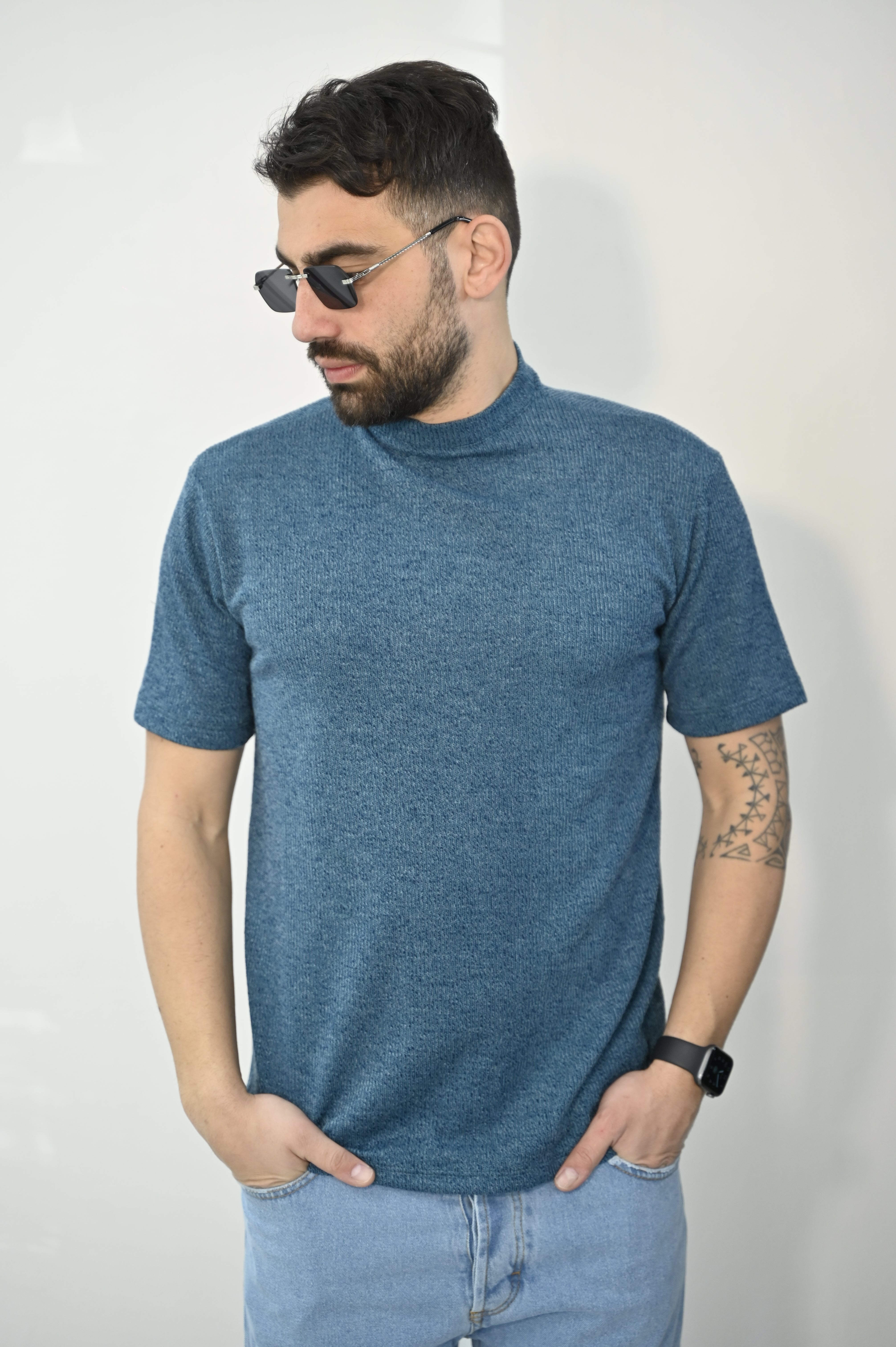 T-shirt in filo lavorata petrolio