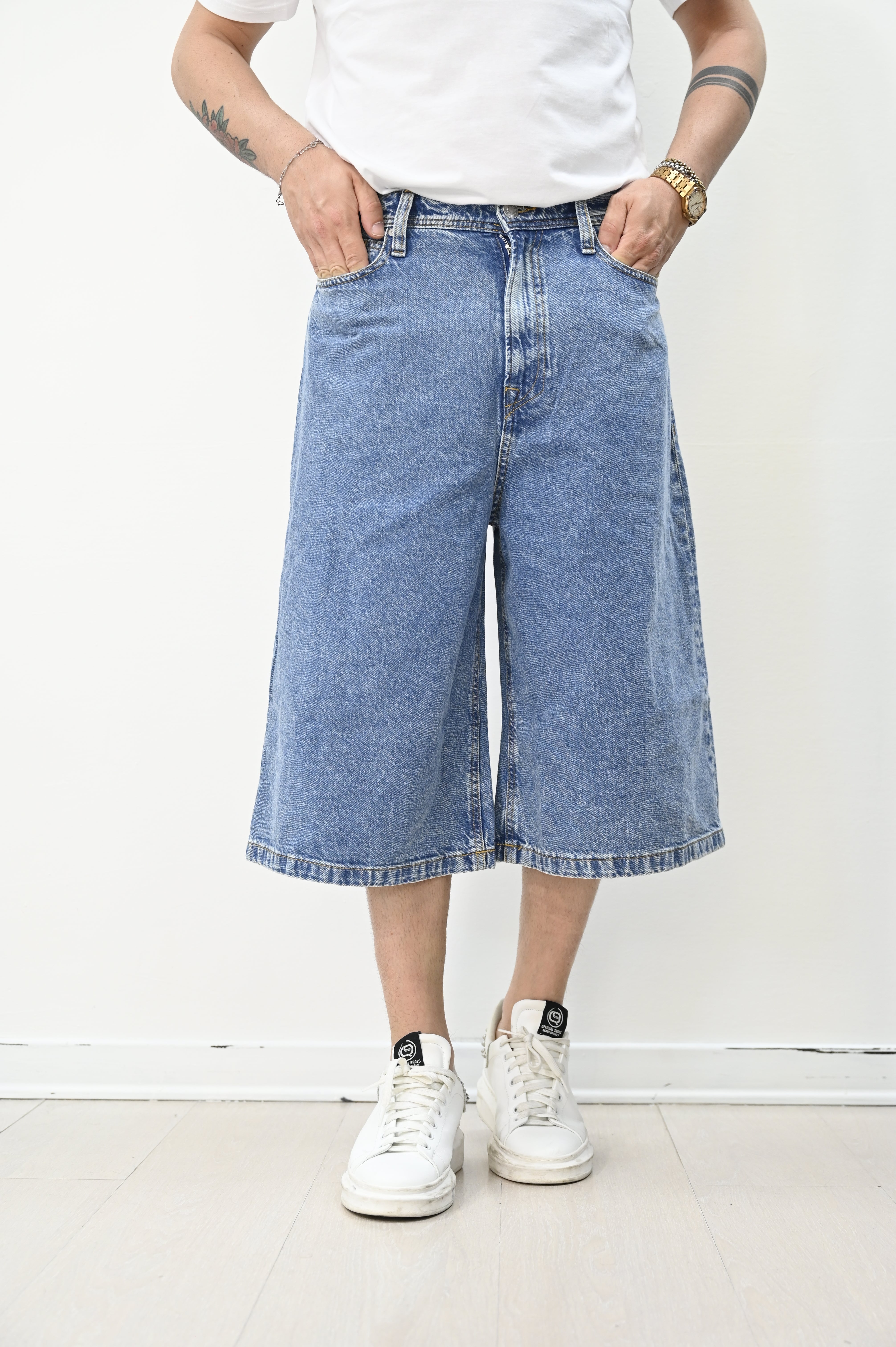 Shorts art. Billy Jack & Jones