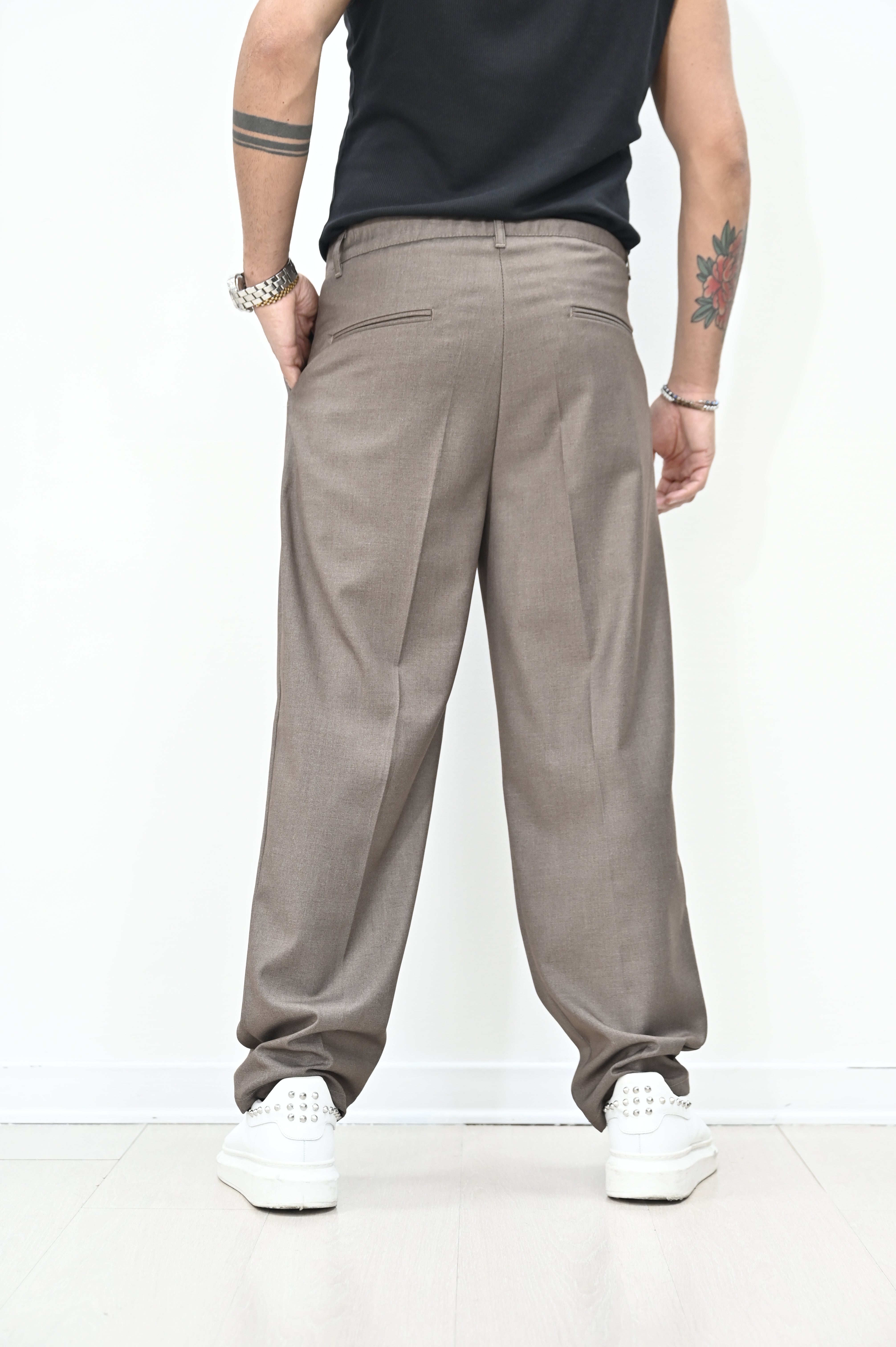 Pantalone loose fit nocciola Nope