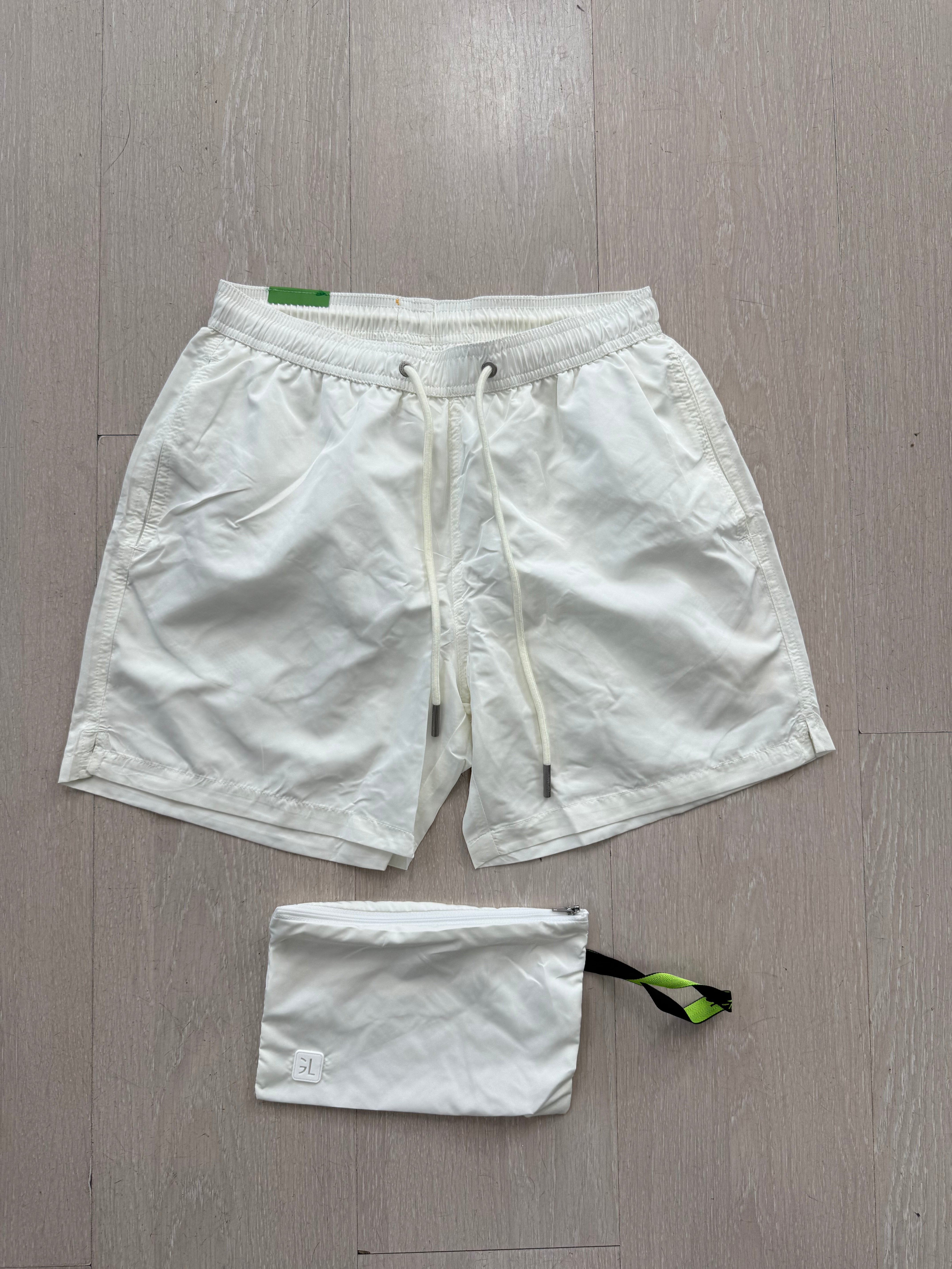 Costume bianco Gianni Lupo