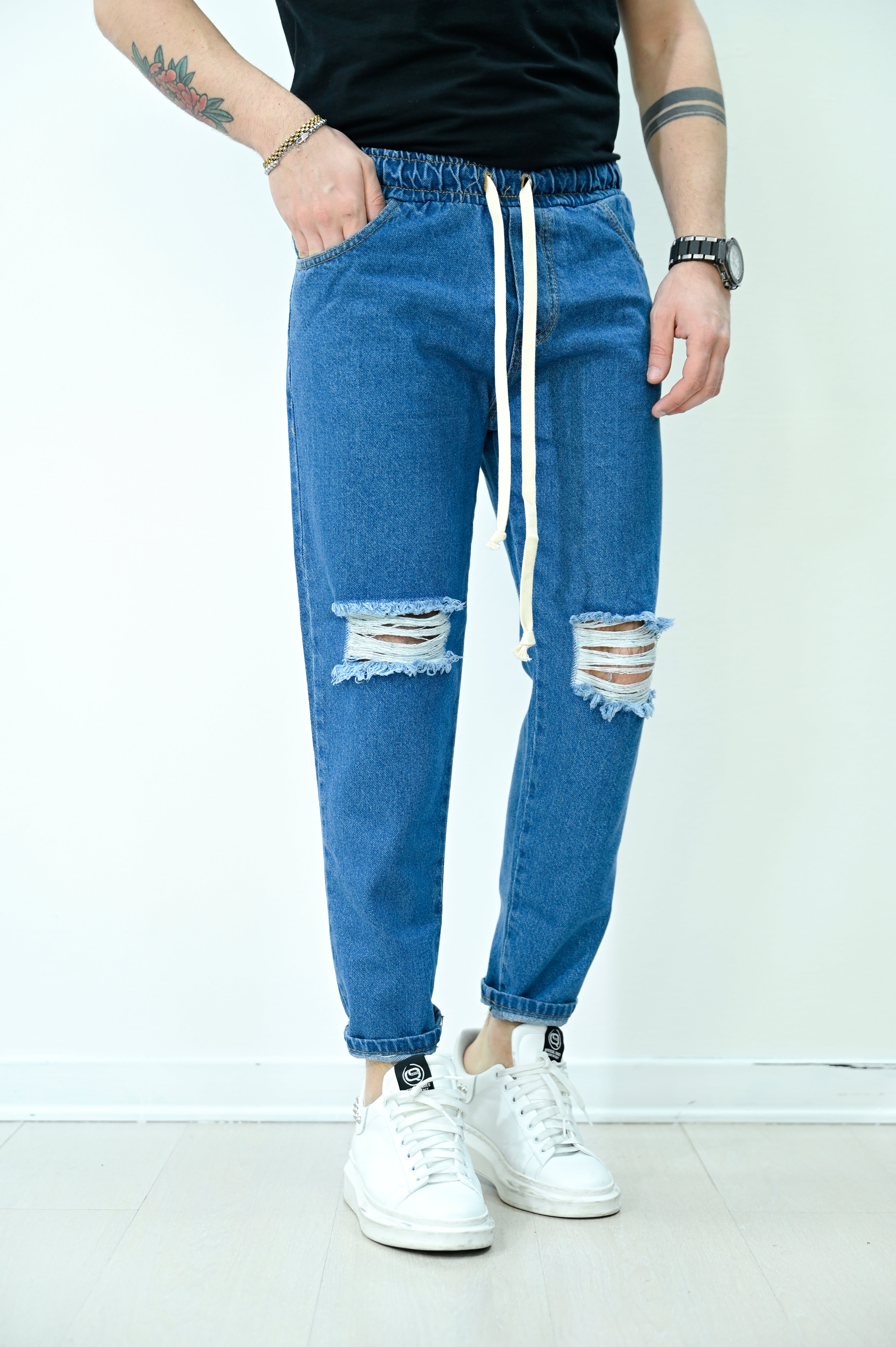 Jeans jogger tagli