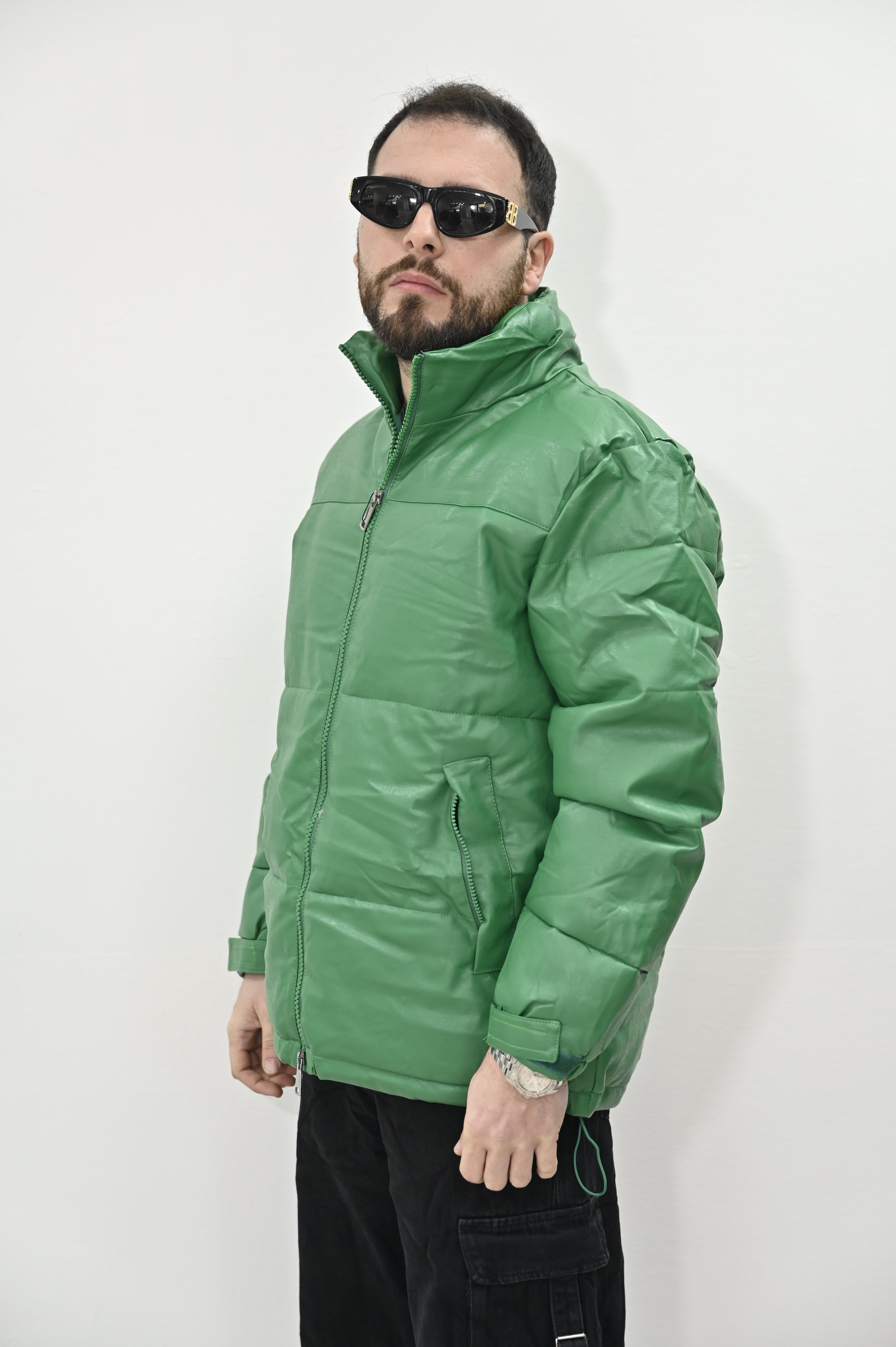 Puff in pelle over verde