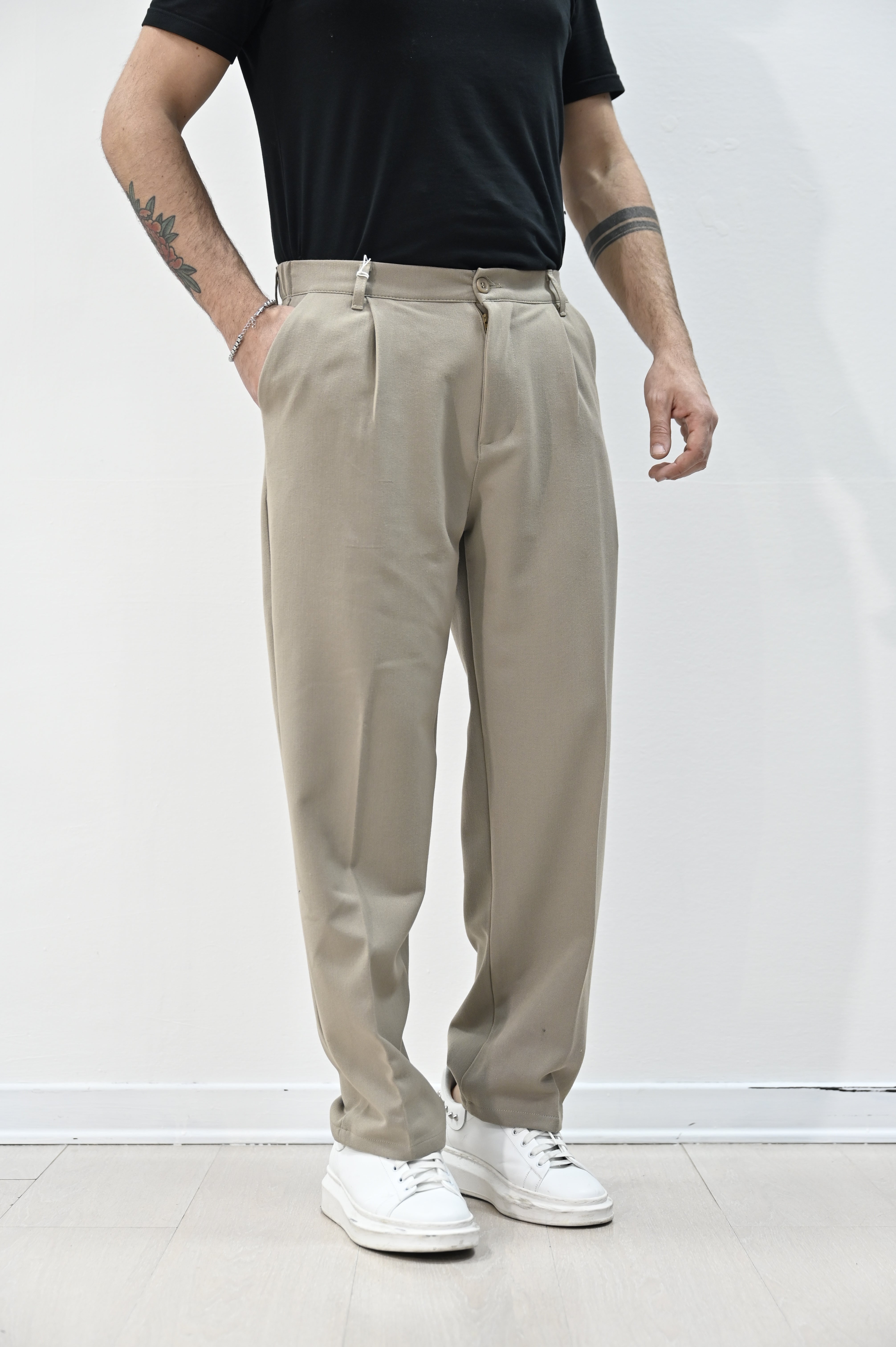 Pantalone loose fit beige