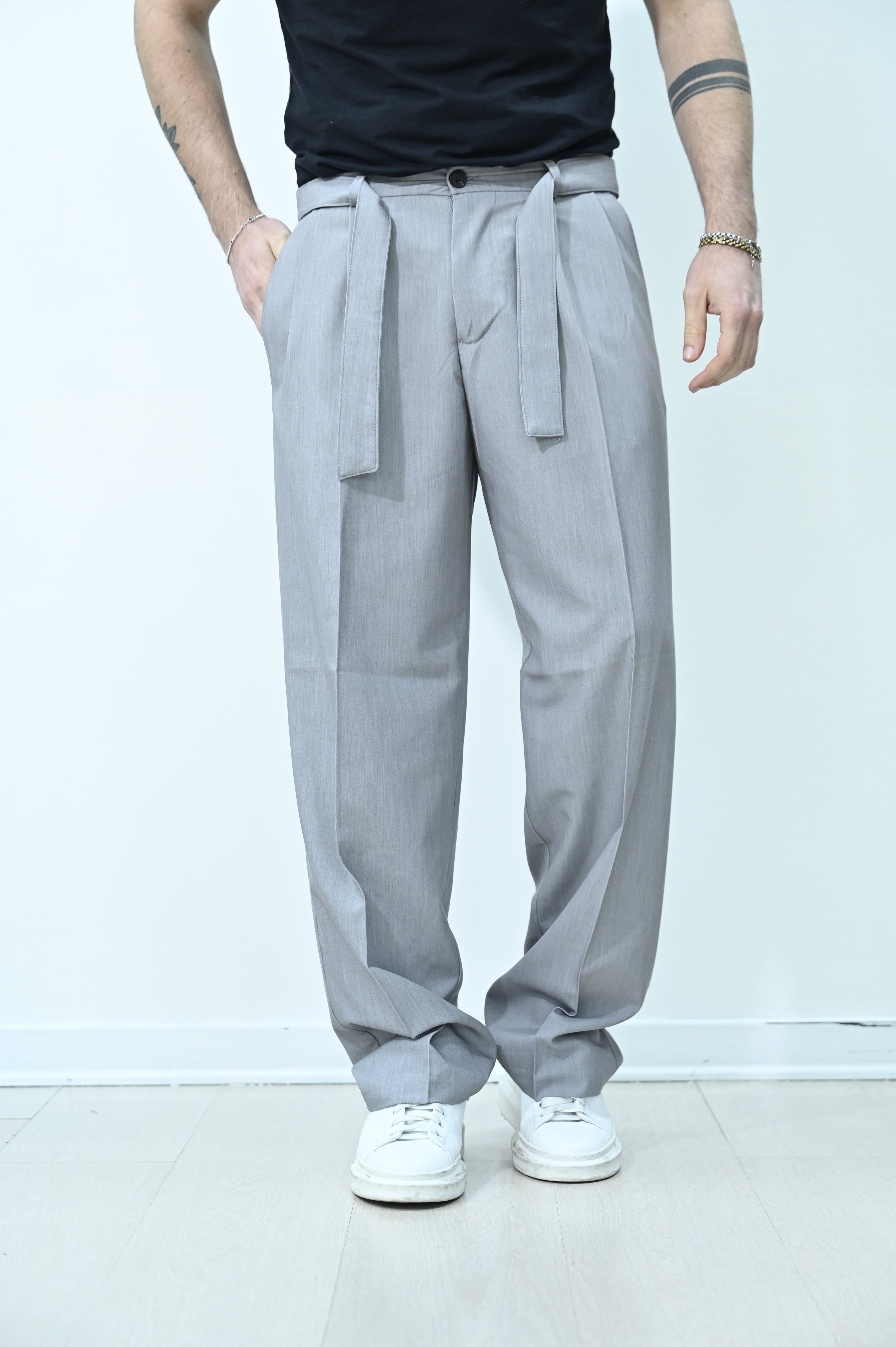 Pantalone loose grigio