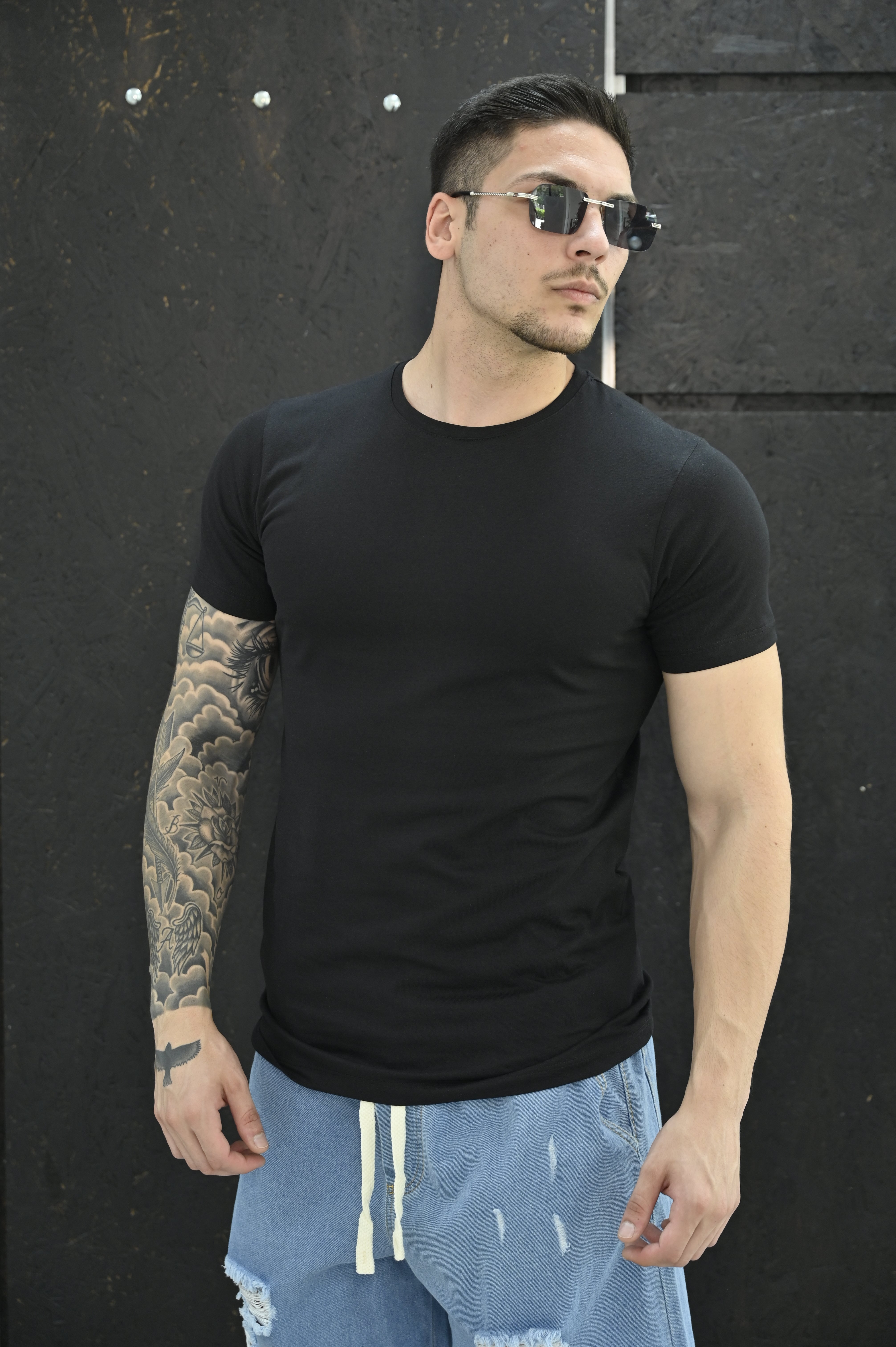 T-shirt slim nera