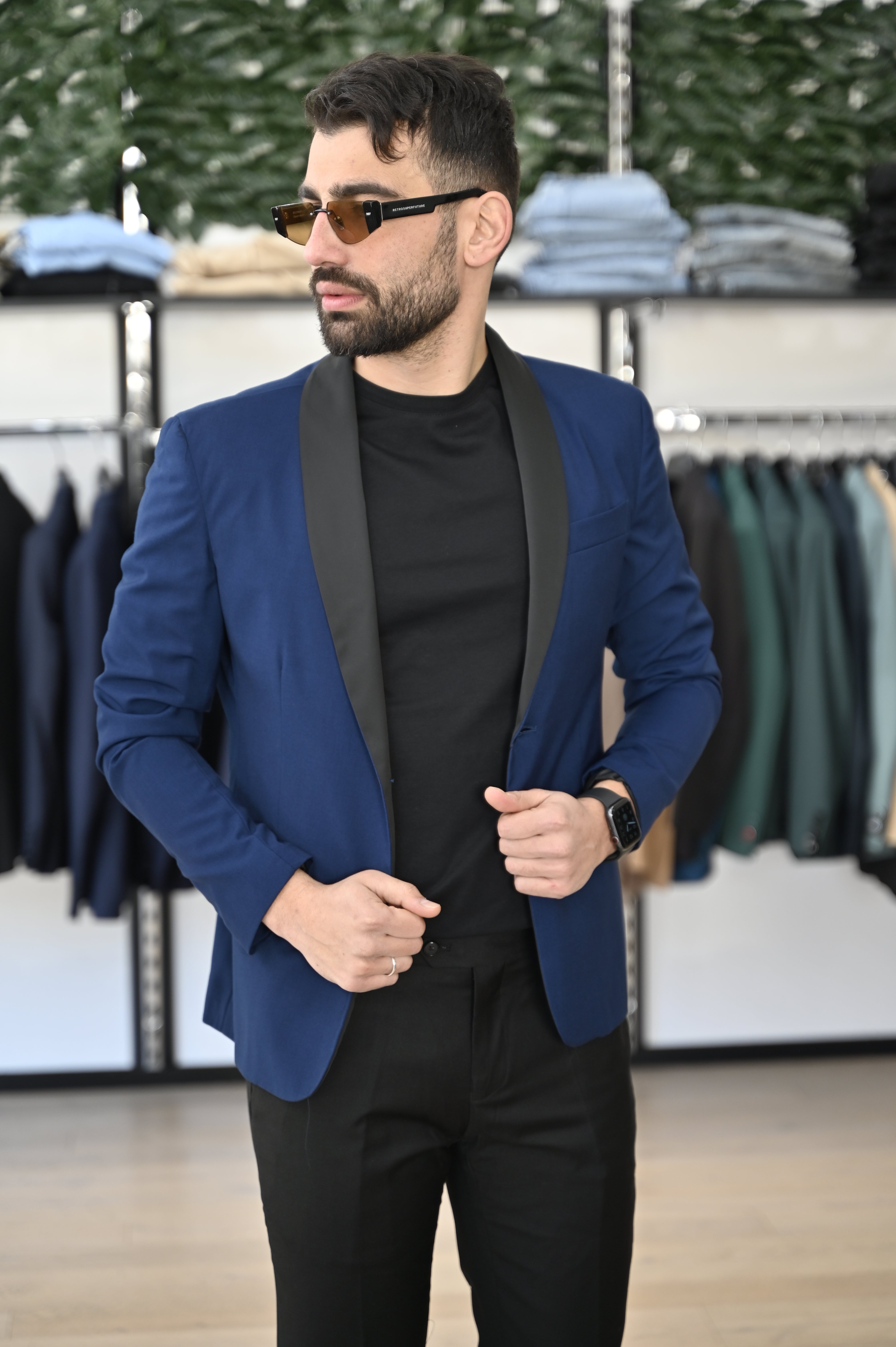 Giacca con collo in raso blu