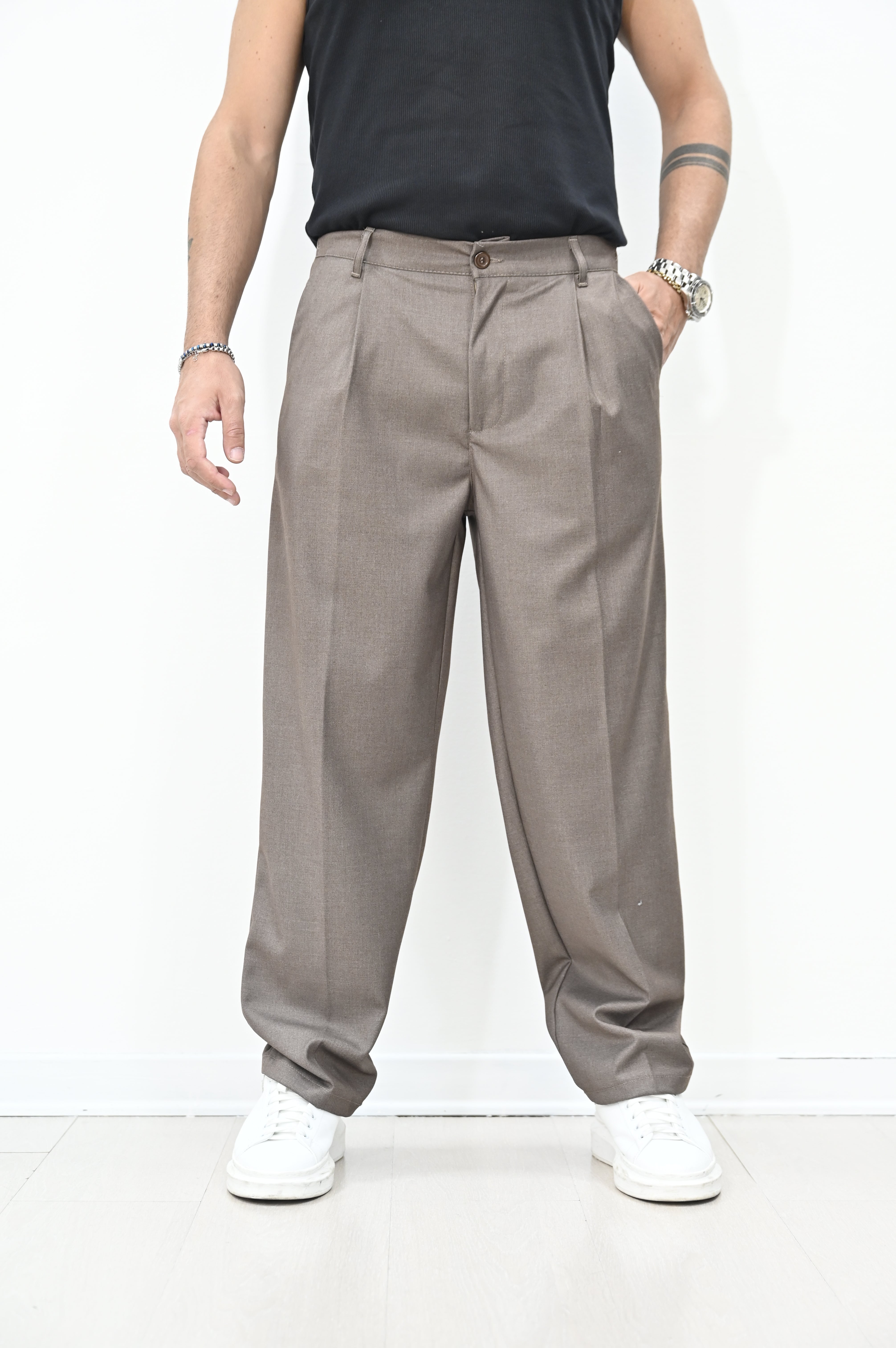 Pantalone loose fit nocciola Nope